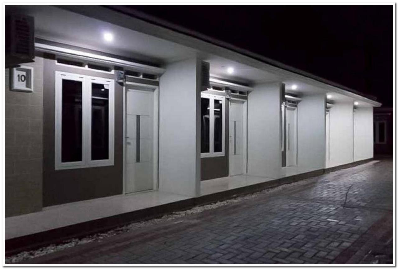 Syukur Guesthouse Syariah Near Exit Toll Cikopo Redpartner Cikampek Bagian luar foto